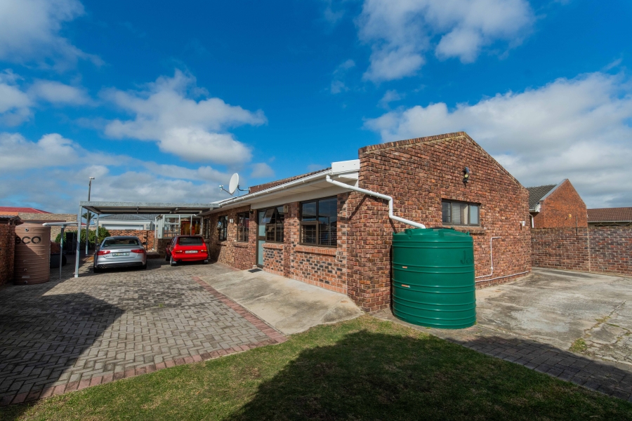 4 Bedroom Property for Sale in Malabar Eastern Cape